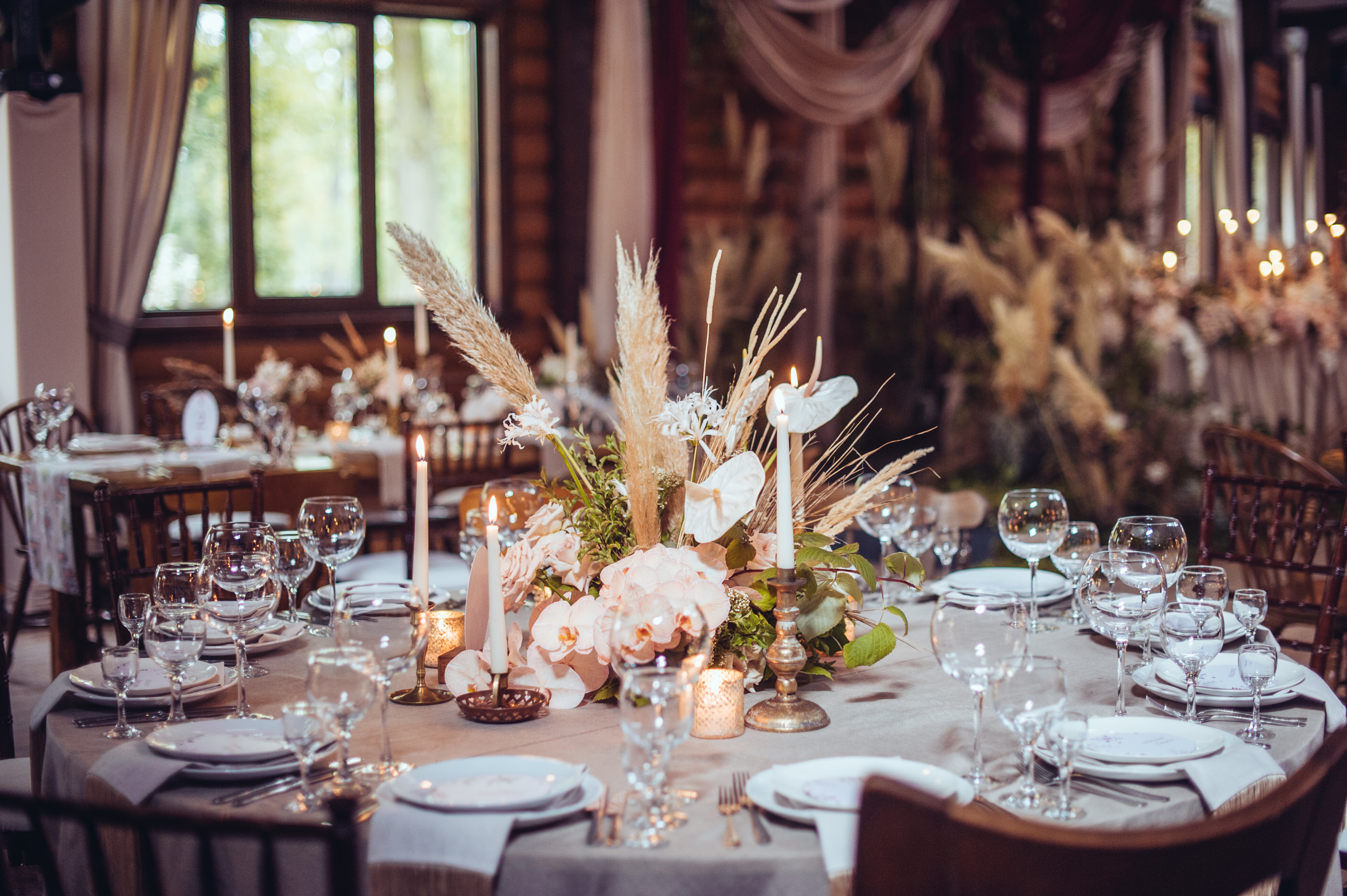 Rustic,Wedding,Decorations,With,Flowers,And,Candles.,Banquet,Decor.,Picture